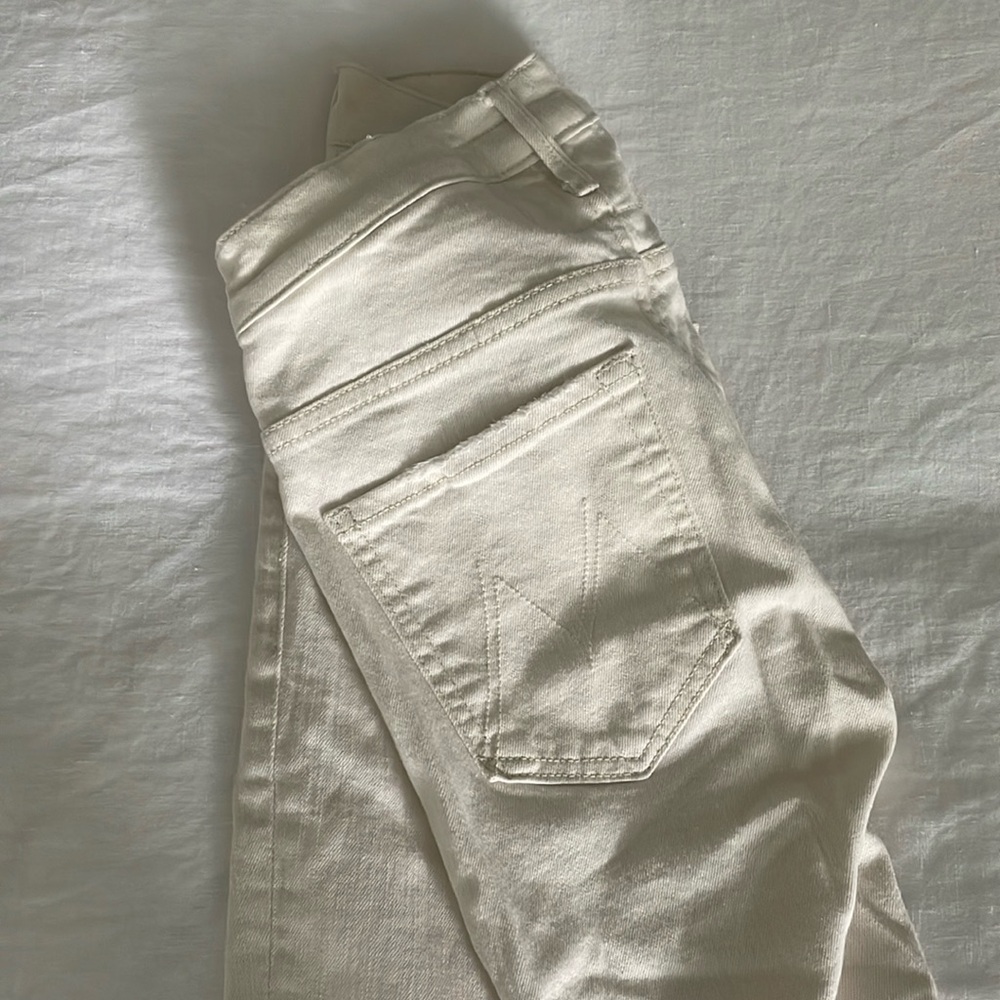Mother “insider ankle fray” cream jeans